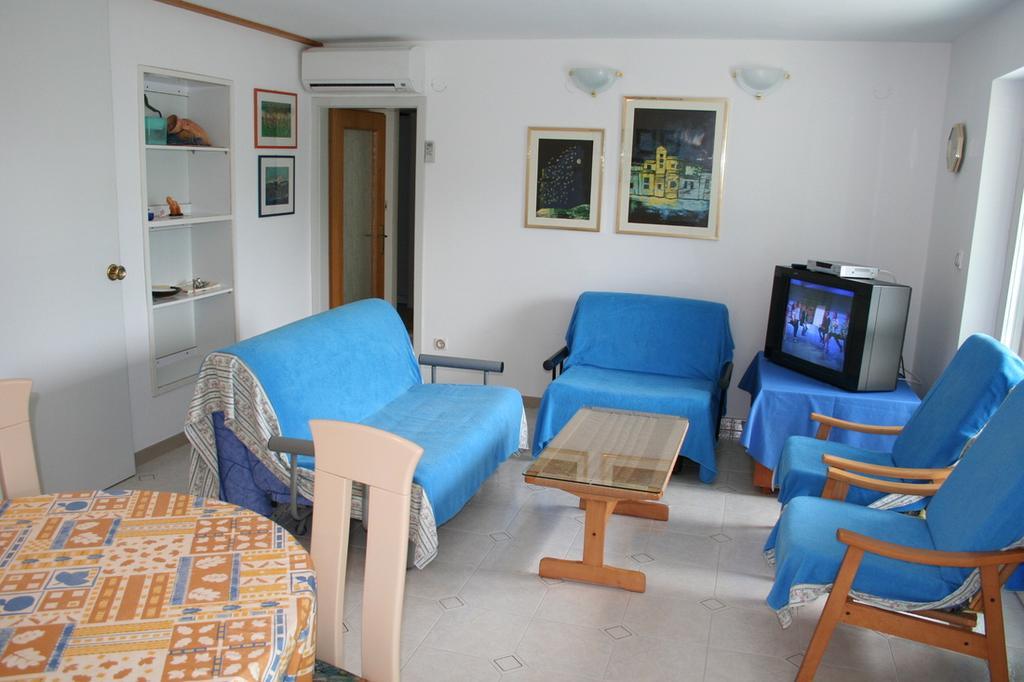 Apartments Lada 1217 Premantura Exterior photo